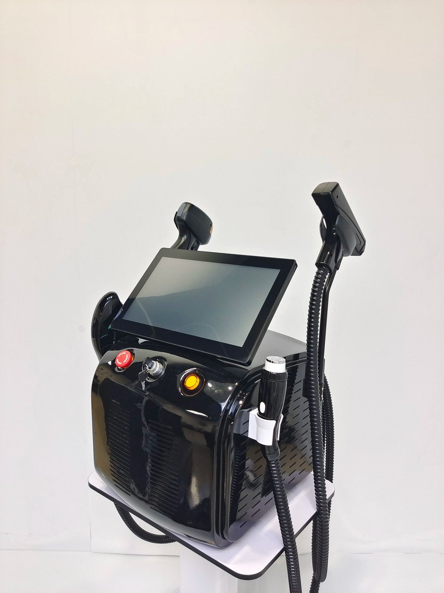 Emsnova Soprano Titanium Ice Platinum Diode Laser Hair Removal